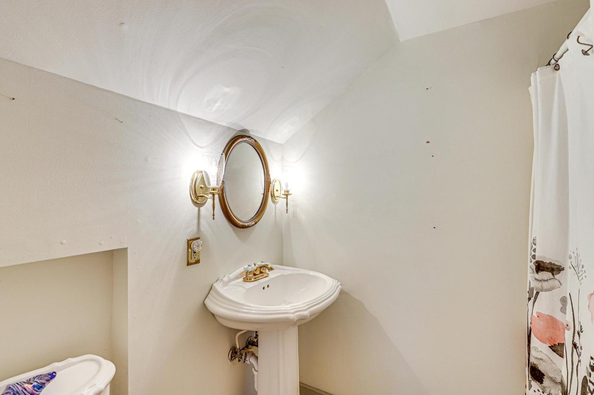 Spacious And Historic Cabin In New Haven With Pond! Extérieur photo