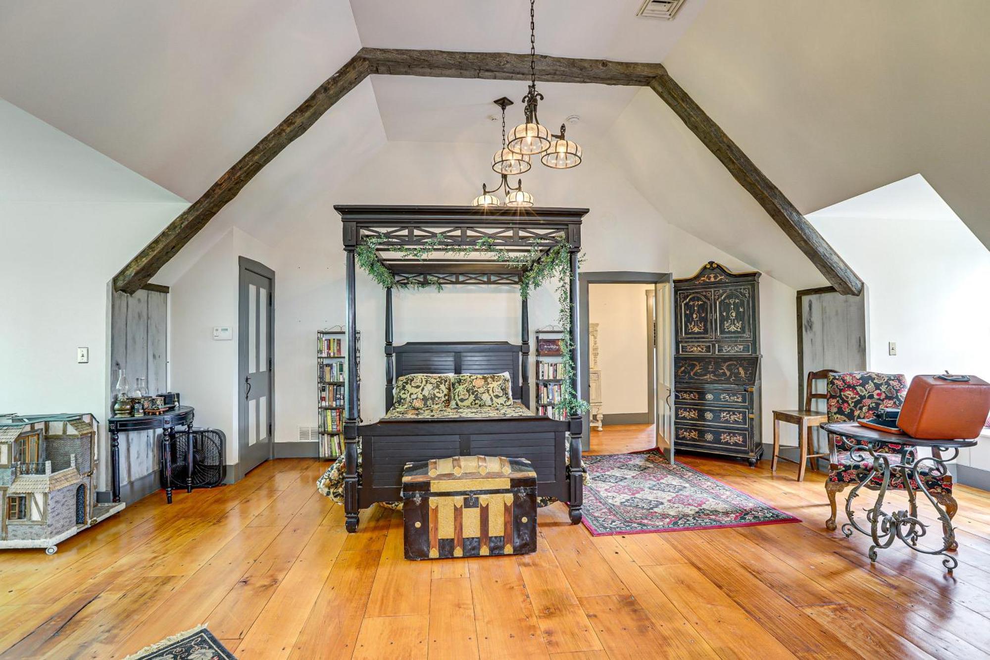 Spacious And Historic Cabin In New Haven With Pond! Extérieur photo